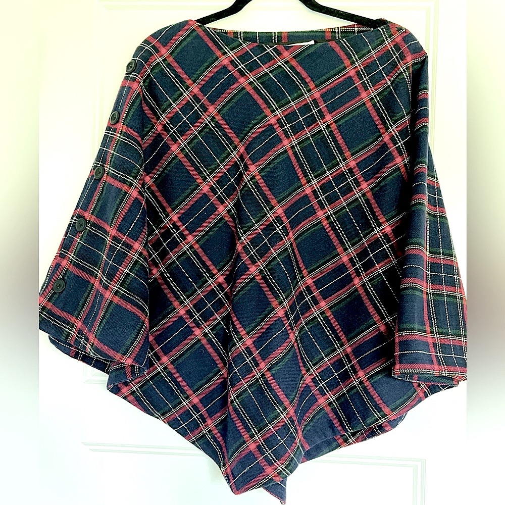The Vermont Country Store Wool Blend Plaid Poncho with Side Button Detail - S/M